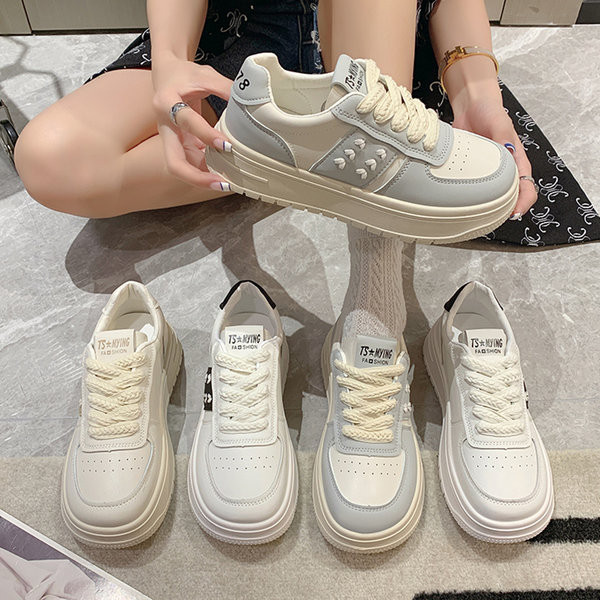 Naujas moteriškų apvalių sportbačių modelis iš eko odos