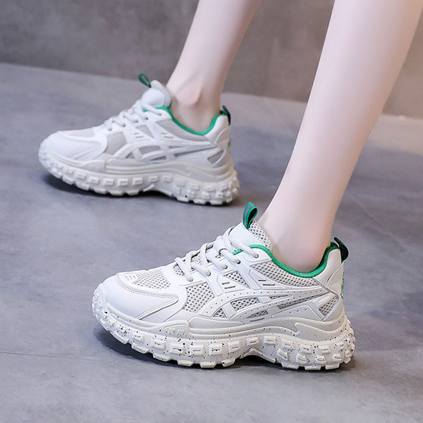 Női sportcipő - két színben