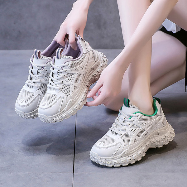 Női sportcipő - két színben