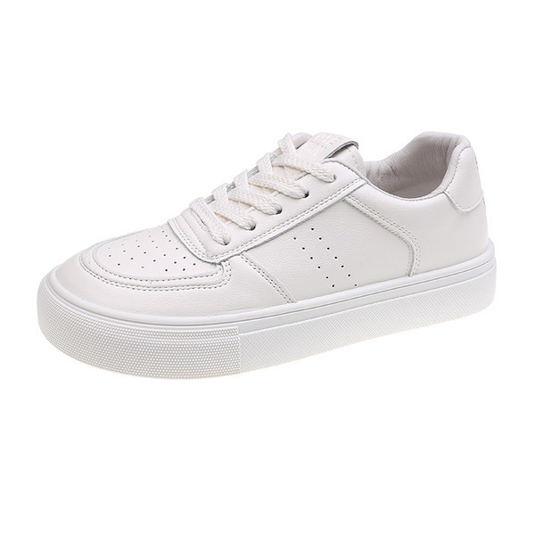 Női alkalmi tornacipő fehér színben