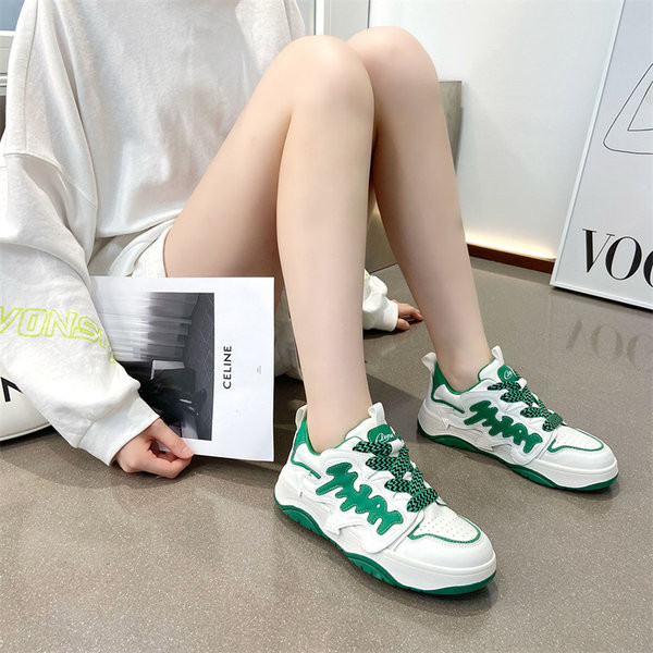 Moteriški laisvalaikio suvarstomi sportbačiai