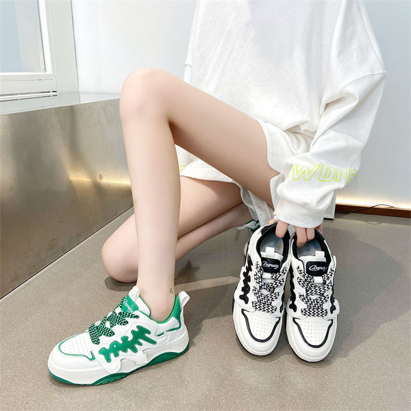 Moteriški laisvalaikio suvarstomi sportbačiai