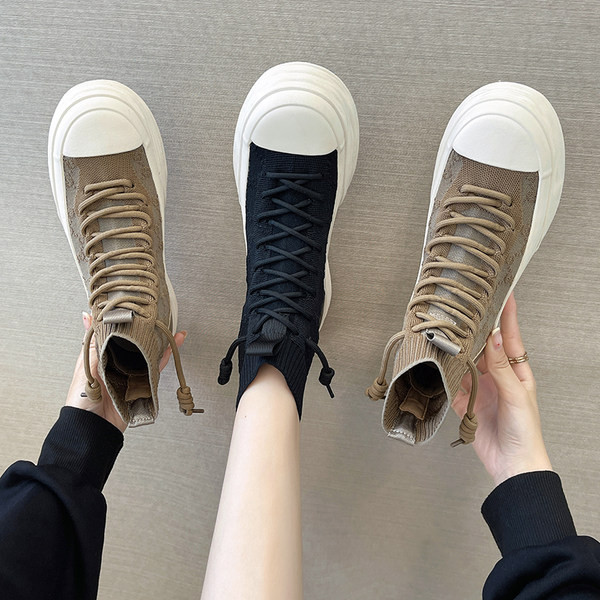 Dviejų spalvų moteriški laisvalaikio sportbačiai