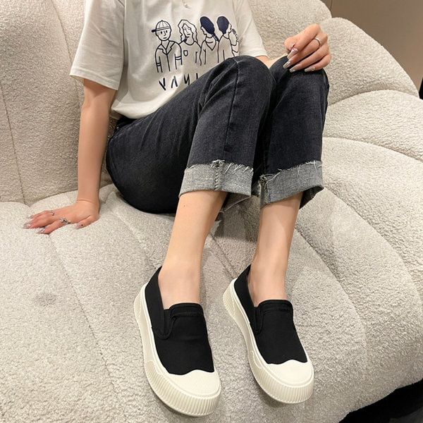 Tekstiliniai moteriški sportbačiai plokščiu padu