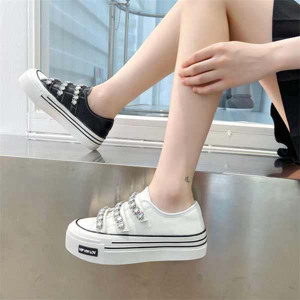 Nauji madingi dviejų spalvų moteriški sportbačiai su dekoratyviniais akmenimis