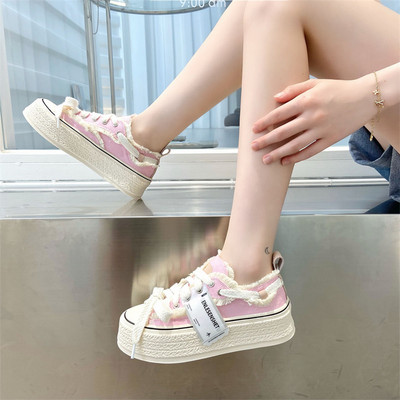 Γυναικεία sneakers πλατφόρμας με κορδόνια