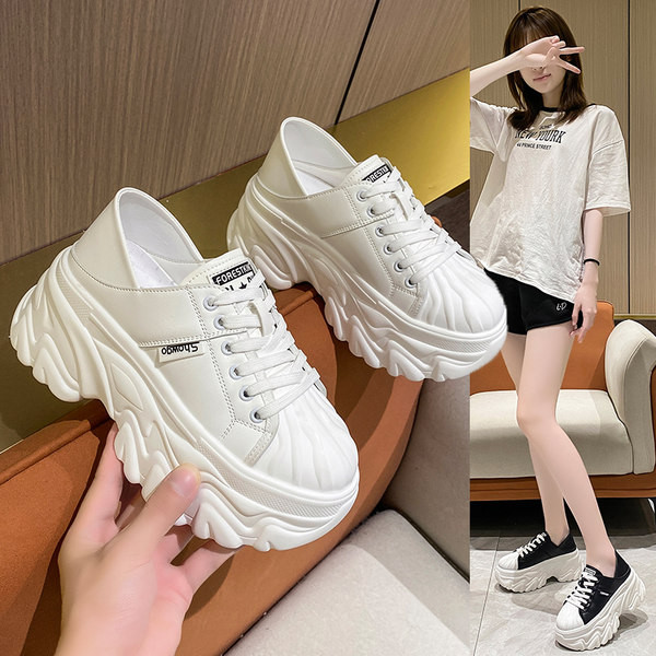 Nauji moteriški sportbačiai - su platforma