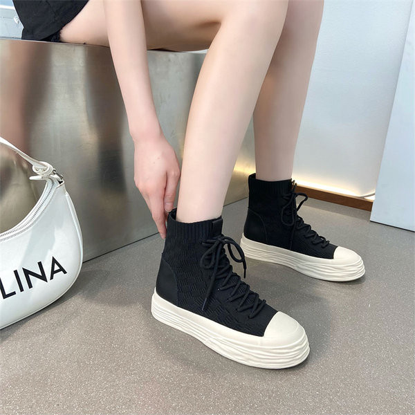 Moteriški sportiniai sportbačiai su raišteliais