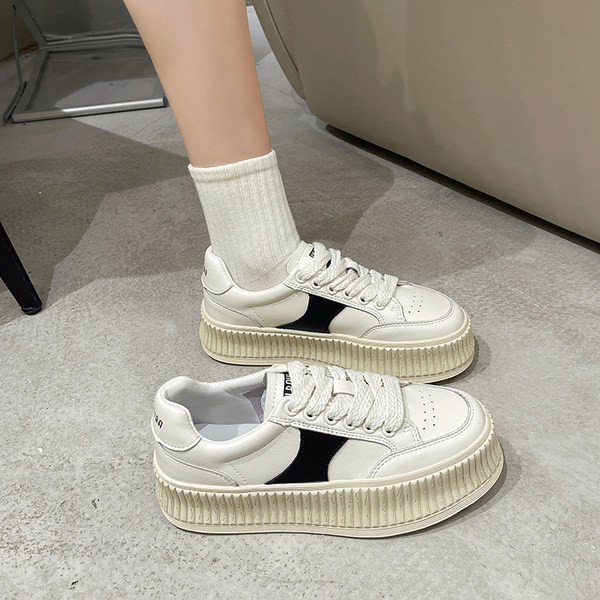 Νέα γυναικεία sneakers - με χοντρή σόλα