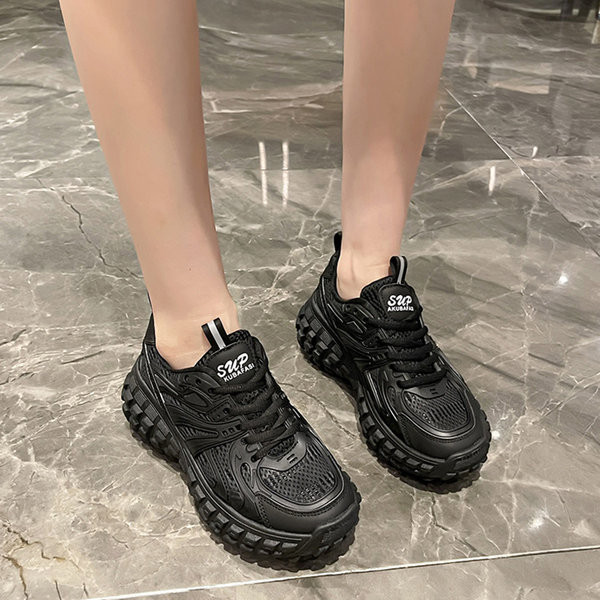 Moteriški sportiniai sportbačiai su tinkleliu