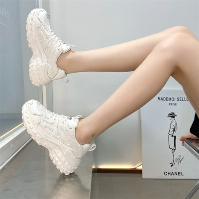 Μοντέρνα γυναικεία πάνινα παπούτσια με τραχιά σόλα - τρία χρώματα