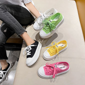 Mitmes värvitoonis paeltega naiste sportlikud tossud