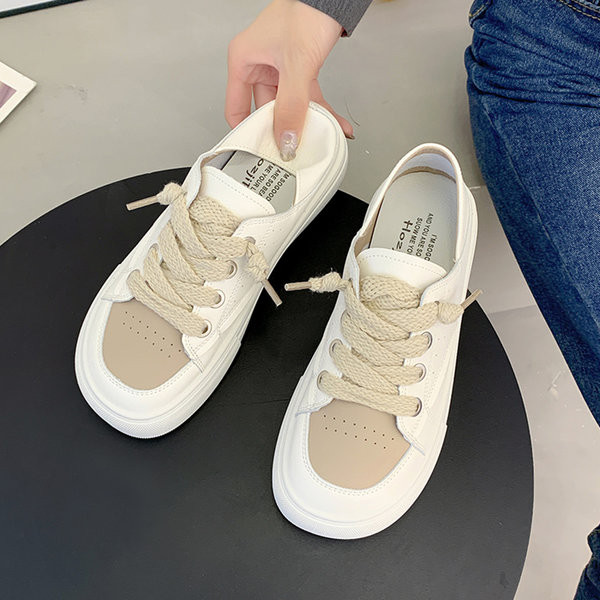 Alkalmi bőr fűzős tornacipő nőknek