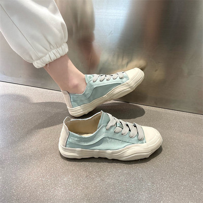 Naiste satiinist tossud mitmes värvitoonis