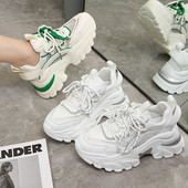 Γυναικεία αθλητικά sneakers με κορδόνια νέο μοντέλο