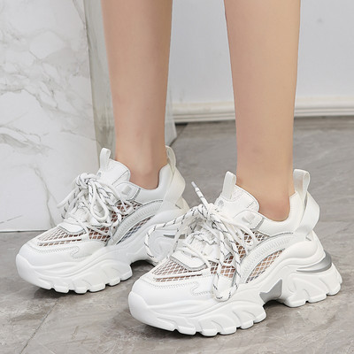 Γυναικεία αθλητικά sneakers με κορδόνια νέο μοντέλο