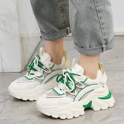 Γυναικεία αθλητικά sneakers με κορδόνια νέο μοντέλο