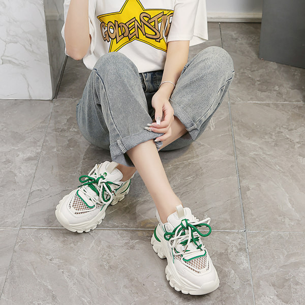 Γυναικεία αθλητικά sneakers με κορδόνια νέο μοντέλο