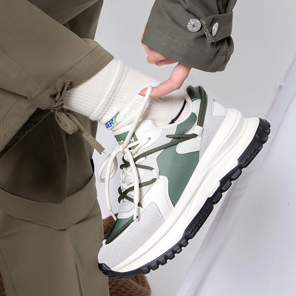 Vienos spalvos laisvalaikio sportbačiai moterims