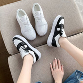 Naiste vabaaja tossud paelte ja takjakinnitusega