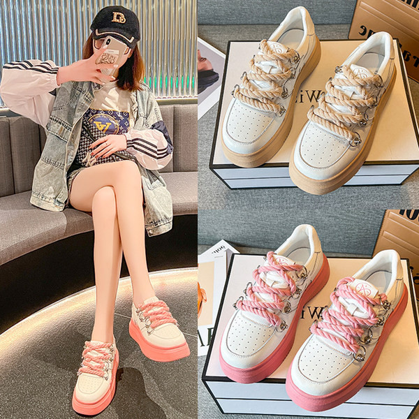 Moteriški sportiniai sportbačiai spalvotais padais