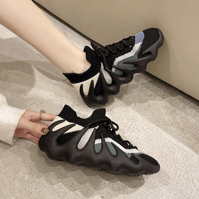 Νέα γυναικεία sneakers σε διάφορα χρώματα με πλέγμα που αναπνέει