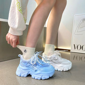 Női tornacipő - platformmal és hálóval