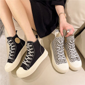 Υφασμάτινα γυναικεία αθλητικά παπούτσια με κορδόνια - διχρωμία