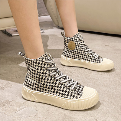 Υφασμάτινα γυναικεία αθλητικά παπούτσια με κορδόνια - διχρωμία