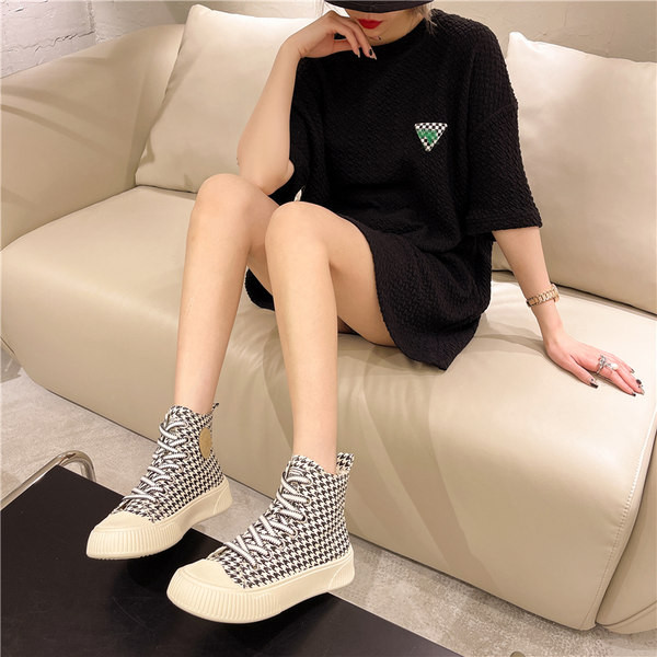 Υφασμάτινα γυναικεία αθλητικά παπούτσια με κορδόνια - διχρωμία