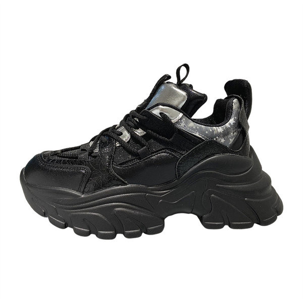 Női tornacipő két színben, emelvényes