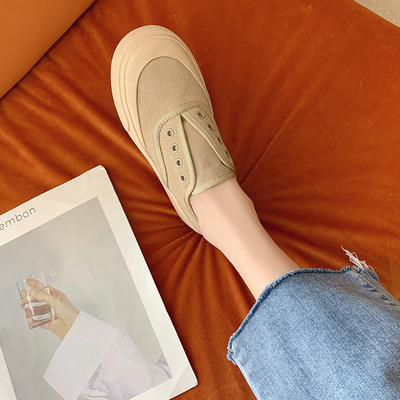 Γυναικεία sneakers με ψηλή σόλα και σουέτ