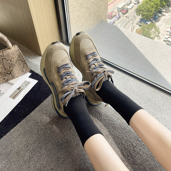 Moteriški sportiniai sportbačiai su spalvotais raišteliais naujas modelis