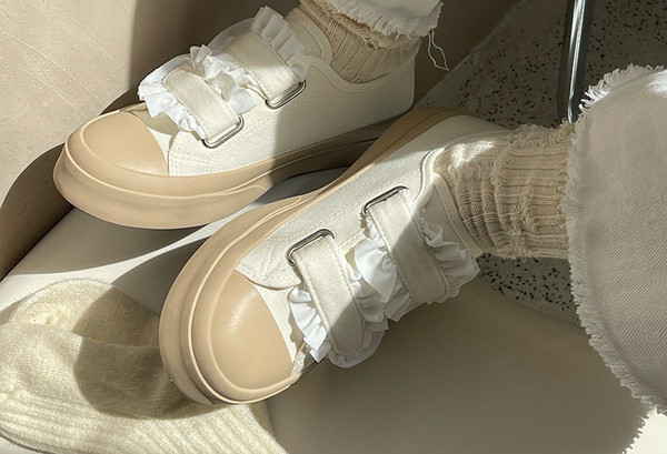 Moteriški tekstiliniai sportbačiai su velcro lopais