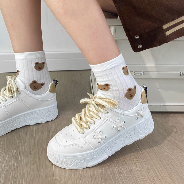 Γυναικεία sneakers - με κορδόνια