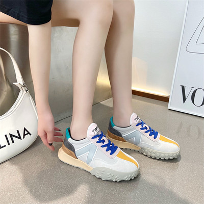 Naiste vabaaja tossud - paeltega