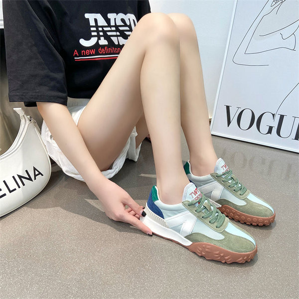 Naiste vabaaja tossud - paeltega