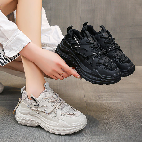 Naujo modelio moteriški sportbačiai iš kvėpuojančios medžiagos šiurkščiu padu