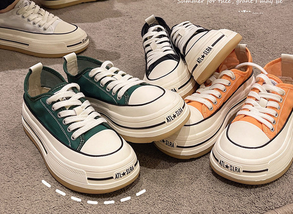 Ženske platnene tenisice u četiri boje sa vezicama i ravnim potplatom