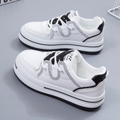 Γυναικεία casual sneakers - με κορδόνια