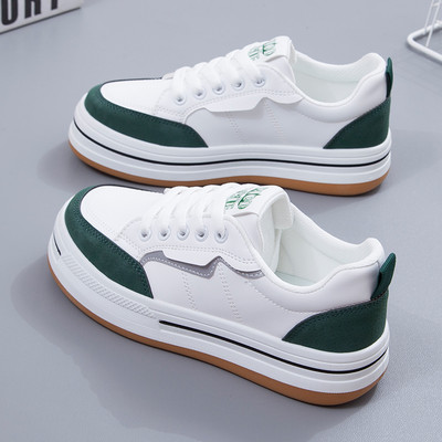 Kahes värvitoonis lameda tallaga naiste tossud