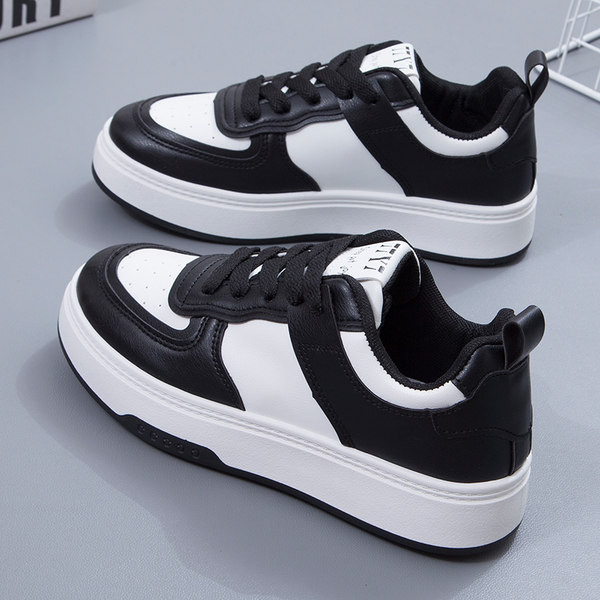 Alkalmi, lapos talpú tornacipő nőknek többféle színben