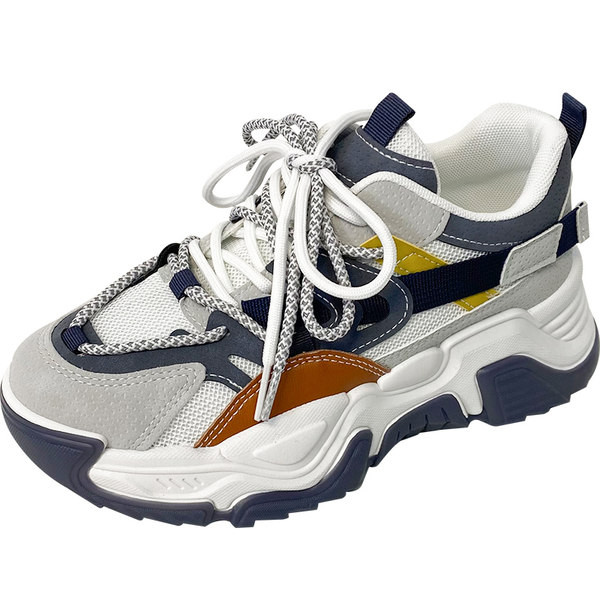 Moteriški sportiniai sportbačiai grubiu padu