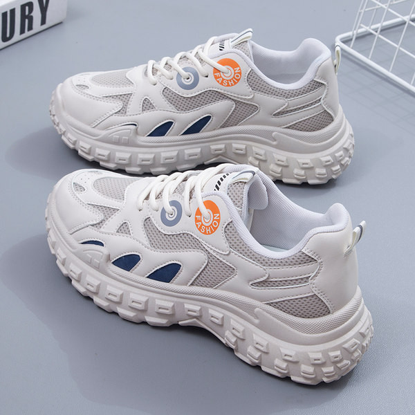 Moteriški suvarstomi tinkliniai sportbačiai su užrašais