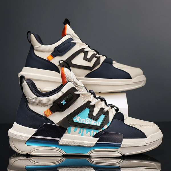 Įvairių spalvų ir dekoracijų vyriški sportbačiai