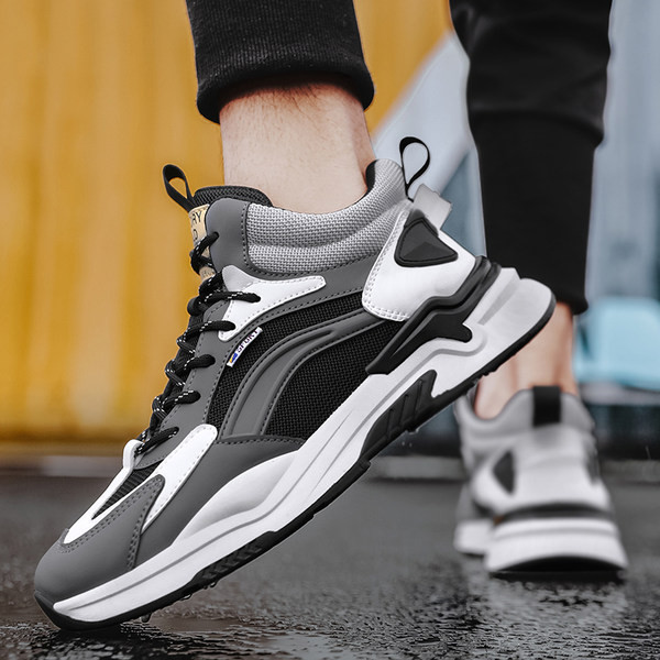 Meeste vabaaja tossud – pehme tallaga