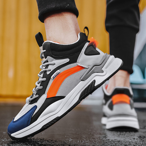 Meeste vabaaja tossud – pehme tallaga