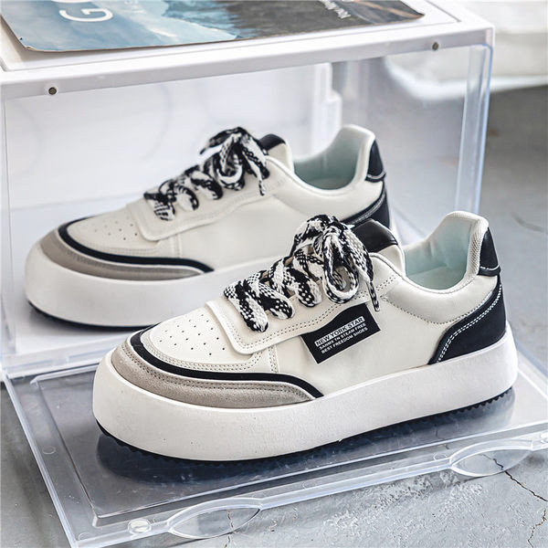 Férfi tornacipő színes fűzővel