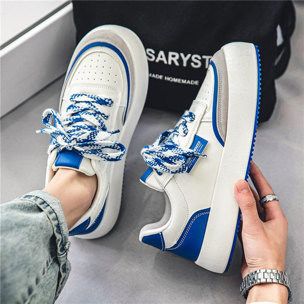 Férfi tornacipő színes fűzővel