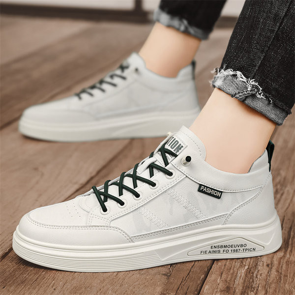 Nauji vyriški sportbačiai - lygiu padu